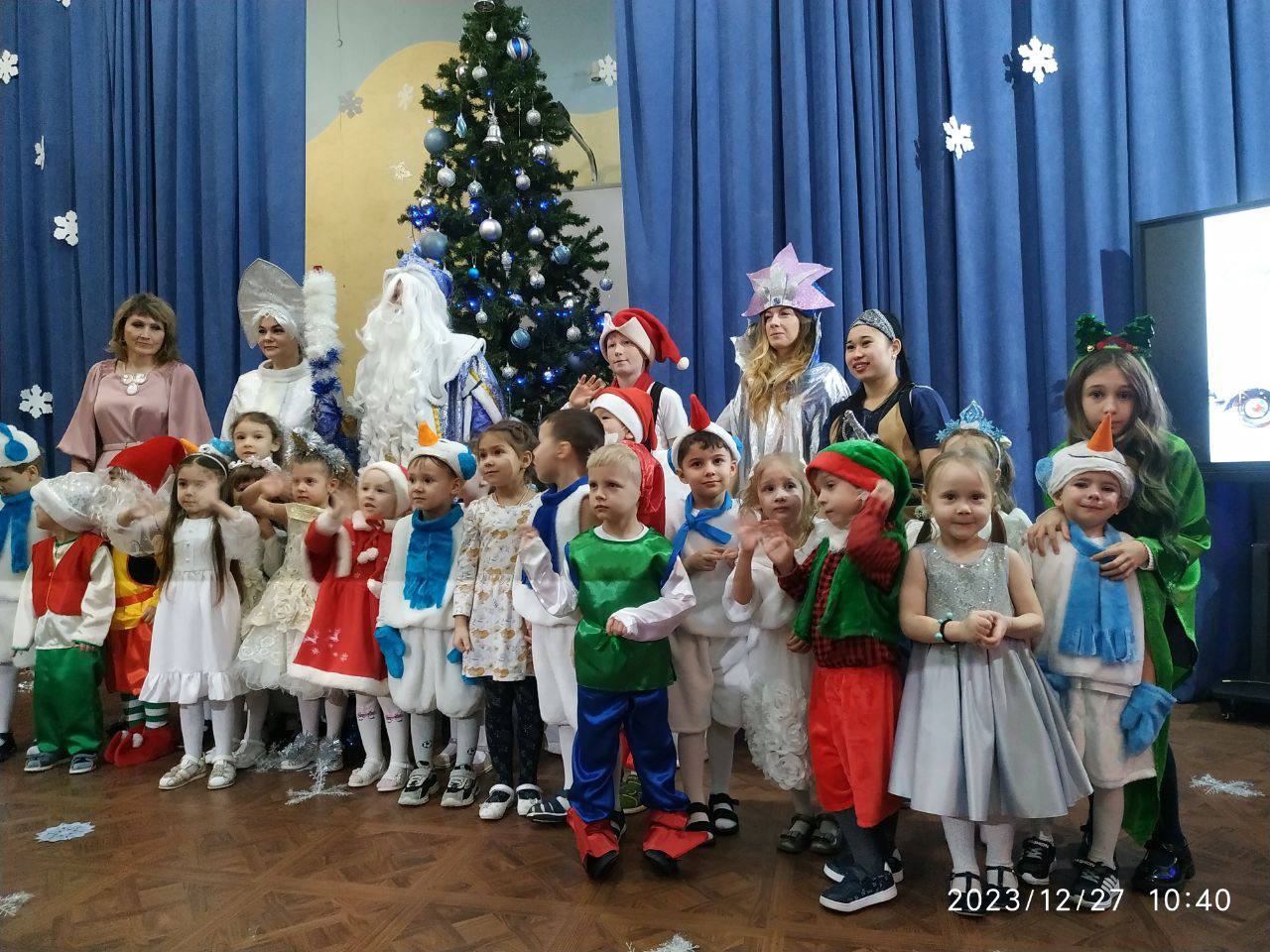 Самый радостный и любимый праздник детей и взрослых – это Новый год!.