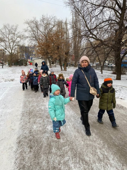 Группа "Акварельки" отправилась в Библиотеку..