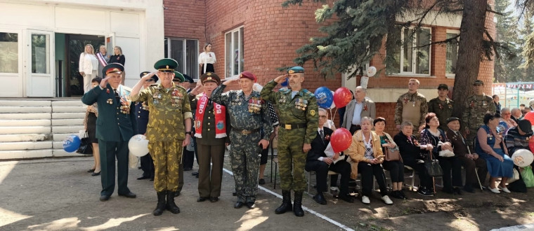 Грандиозный парад, посвящённый 80-летию со Дня Победы!.